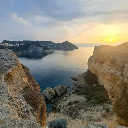 Casa Palmarola * Ponza